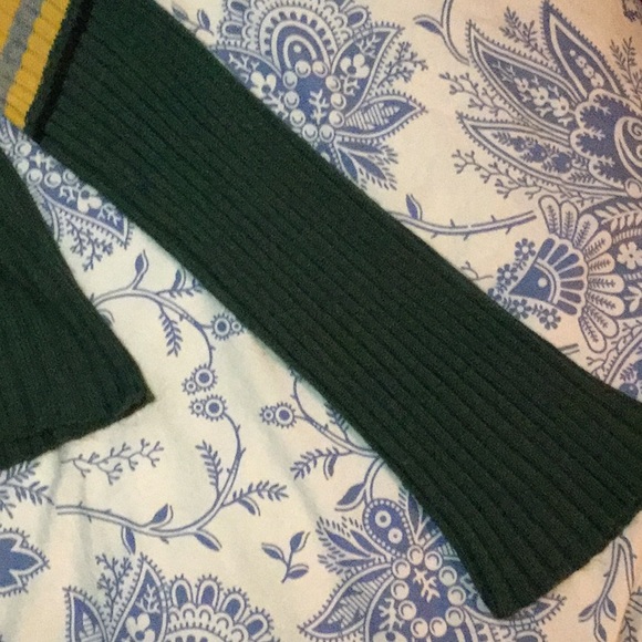 Long sleeved crop top - Picture 2 of 5